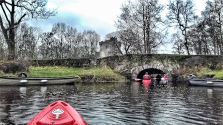 Esperienza di kayak sui laghi di Killarney dal Castello di Ross